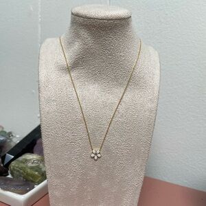 Gold and White Floral Pendant Necklace